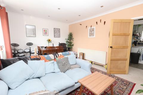 2 bedroom flat for sale, Debenham Road, Stretford, M32