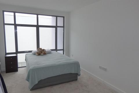 2 bedroom flat for sale, Varcoe Road, London