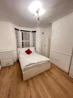 7 bedroom house share to rent, Cann Hall Road, London E11