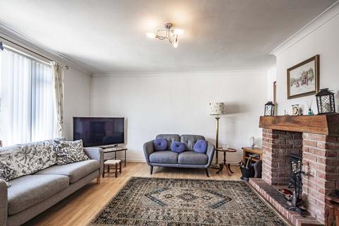 2 bedroom detached house for sale, St Jude, East Ilsley, RG20