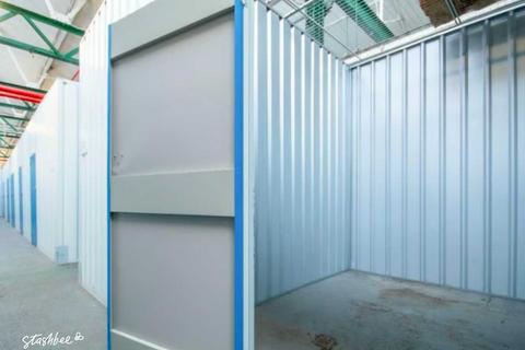 Garage to rent, Albion Road, Greengates BD10