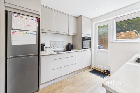 139 Mansfield Road, Chessington, KT9 2PX