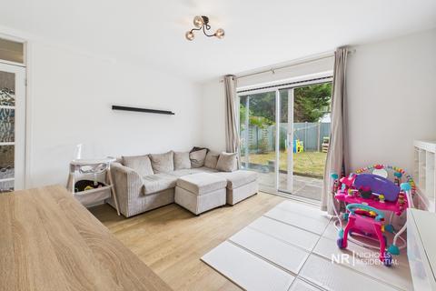 139 Mansfield Road, Chessington, KT9 2PX