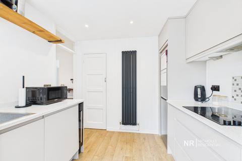 139 Mansfield Road, Chessington, KT9 2PX