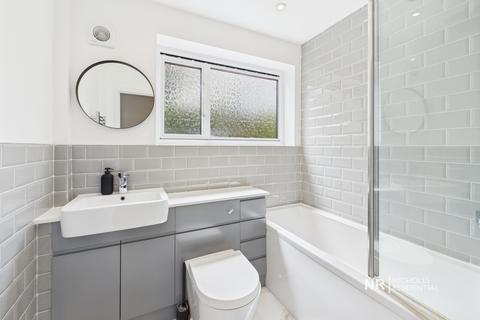 139 Mansfield Road, Chessington, KT9 2PX