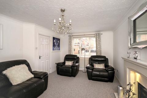 1 Batchelor Close, Stourbridge, DY8 4AX