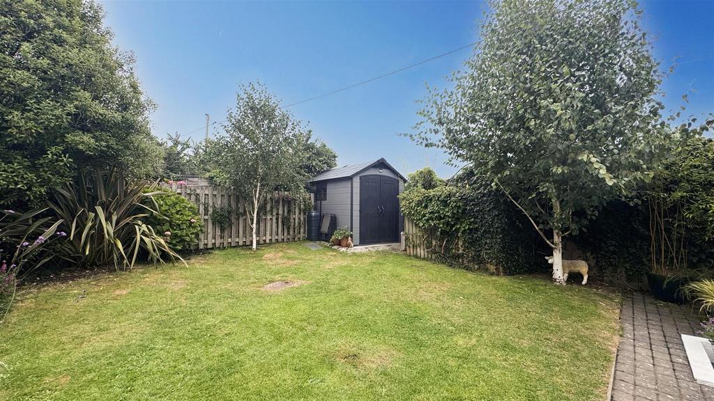 Garden 2.jpg