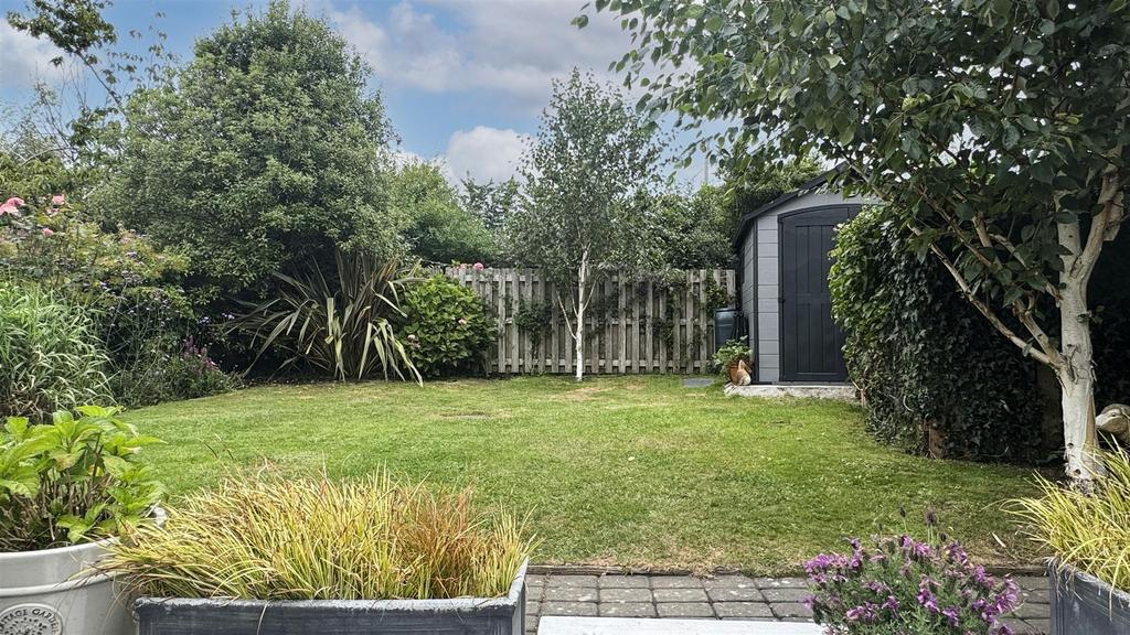 Garden 3.jpg