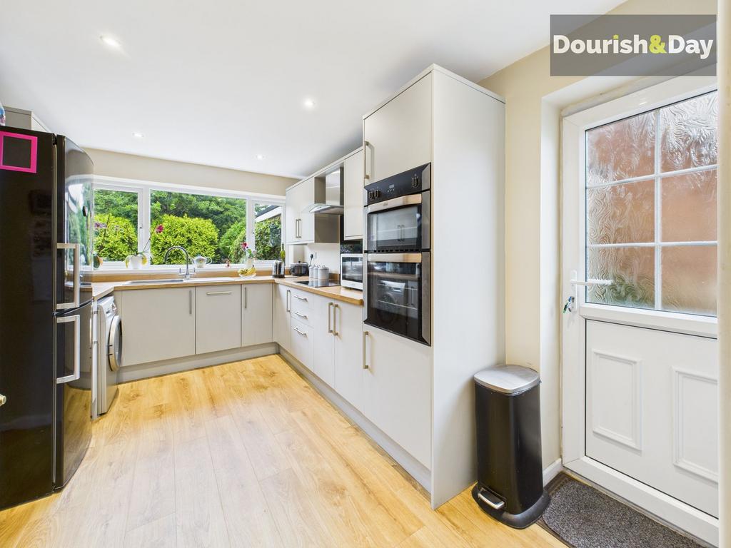 Fitted Kitchen