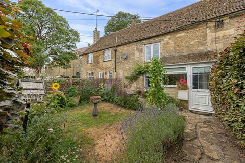 2 bedroom terraced house for sale, London Road, Tetbury, Gloucestershire, GL8