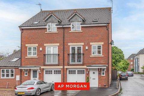 Shottery Close, Ipsley, Redditch, B98
