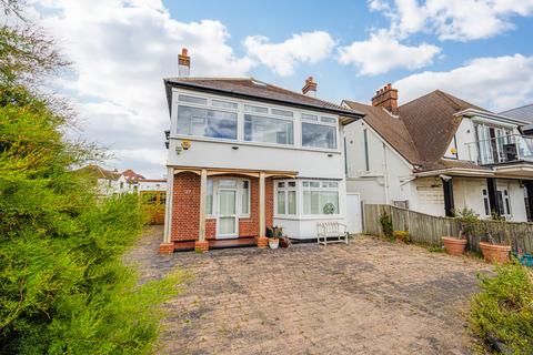 undefined, Westcliff-on-sea SS0