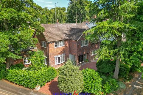 4 bedroom detached house for sale - Shenfield Place, Brentwood