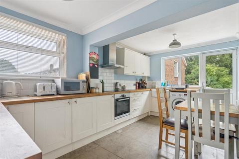 27 Fallowfield, Stevenage, SG2 9PJ