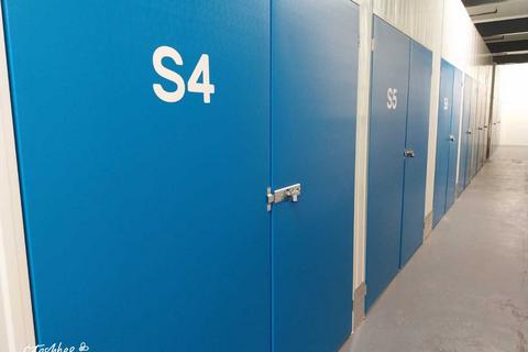 Garage to rent, Roden Street, Nottingham NG3
