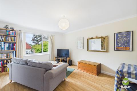 2 June Drive, Basingstoke, RG23 8BL