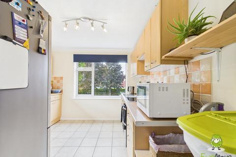 2 June Drive, Basingstoke, RG23 8BL