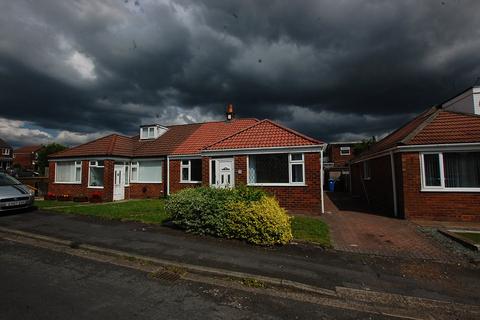 2 bedroom bungalow to rent, Beverley Close, Greater Manchester OL6