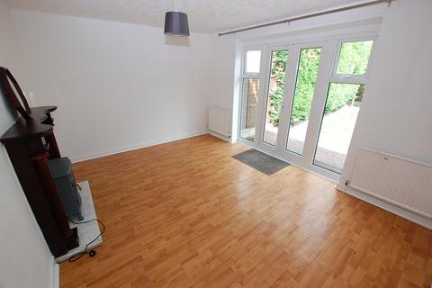 2 bedroom bungalow to rent, Beverley Close, Greater Manchester OL6