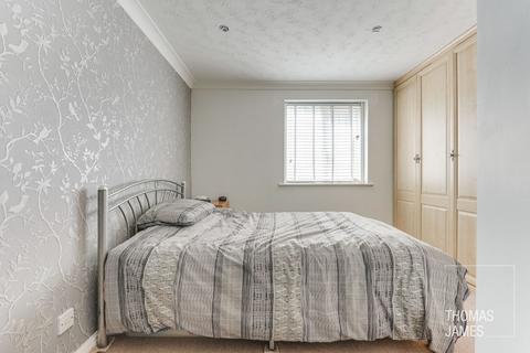1 Woodridge Close, Enfield, EN2 8HJ