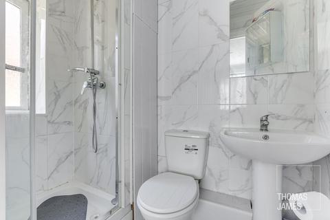 1 Woodridge Close, Enfield, EN2 8HJ