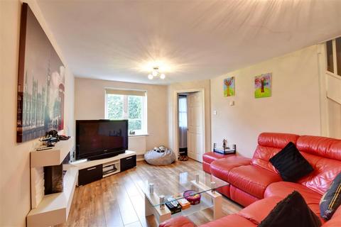 3 bedroom detached house for sale, Farleys Way, Peasmarsh