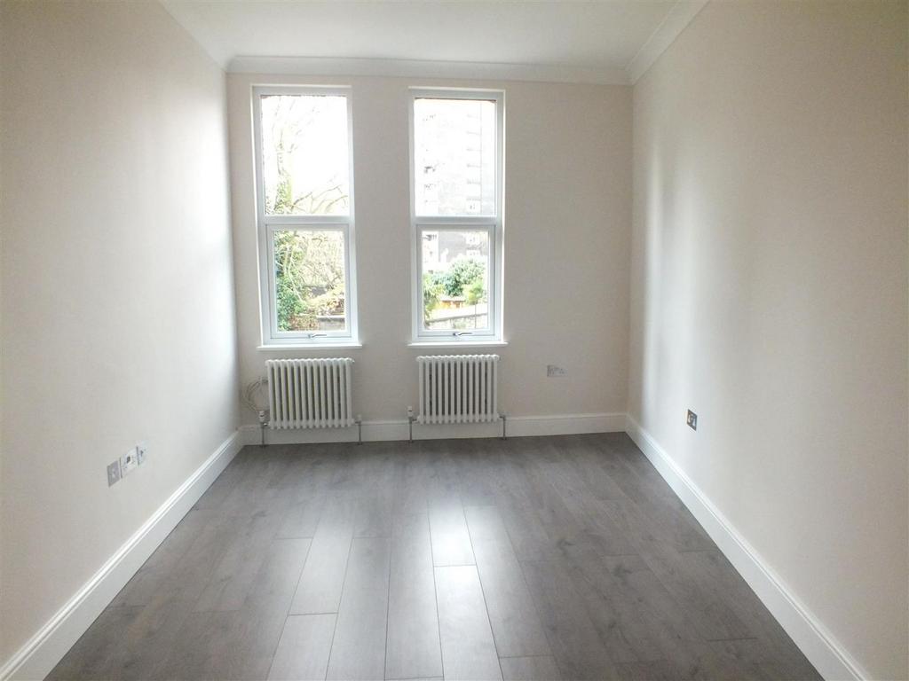 Main bedroom.jpg