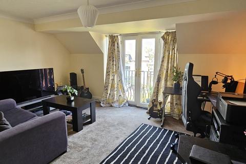 1 bedroom flat for sale, Capstan House, Waterloo Road, Southampton, SO15