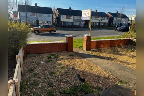 3 bedroom semi-detached house for sale, Broadway, Chadderton OL9