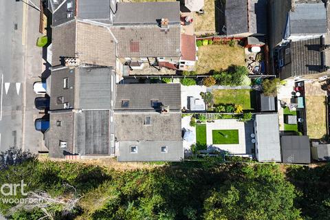 6 bedroom end of terrace house for sale, Chelmsford Road, South Woodford