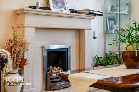 6 bedroom end of terrace house for sale, Chelmsford Road, South Woodford