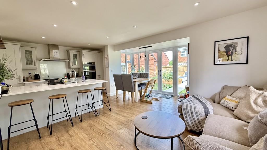 Kitchen/family room