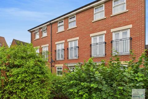 3 bedroom townhouse for sale, Dexters Grove, Hucknall