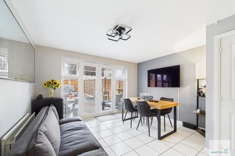 3 bedroom townhouse for sale, Dexters Grove, Hucknall