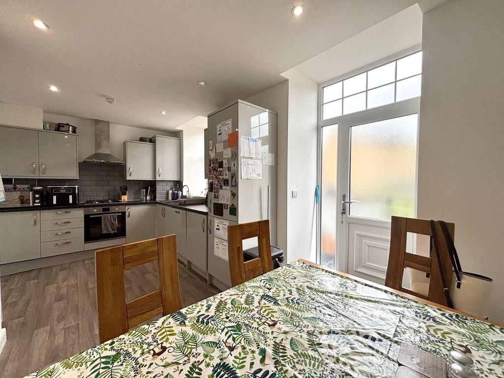 Kitchen diner