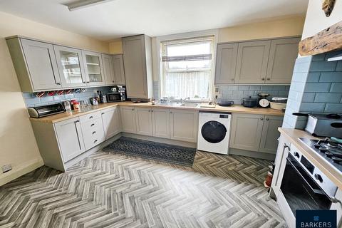 2 bedroom semi-detached house for sale, Bradford Road, East Bierley
