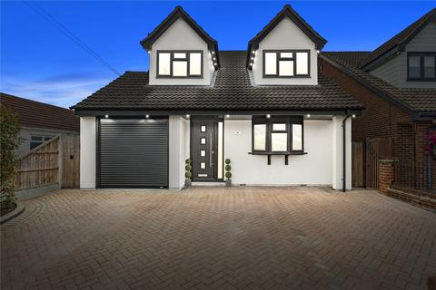 4 bedroom detached house for sale, Fanton Chase, Wickford, Essex, SS11
