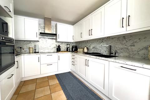 4 bedroom terraced house for sale, Clermont Close, Patchway, Bristol, Gloucestershire, BS34