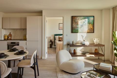 2 bedroom flat to rent, Dumballs Road