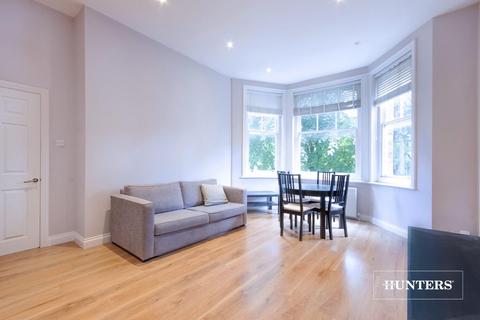 1 bedroom flat for sale, Fairhazel Gardens, South Hampstead, London, NW6