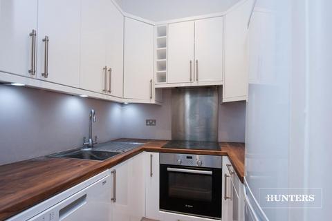 1 bedroom flat for sale, Fairhazel Gardens, South Hampstead, London, NW6