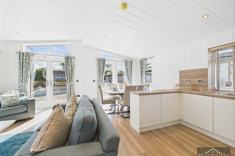 undefined, 8 Pendine, Grovelands Grovelands Park, St Clears SA33
