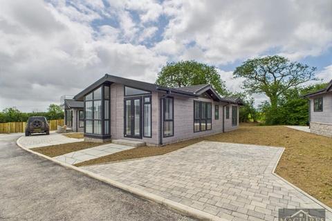 2 bedroom lodge for sale, 9 Pendine Grovelands Park, St Clears SA33