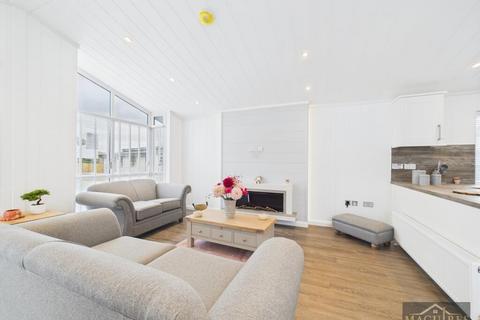 2 bedroom lodge for sale, 9 Pendine Grovelands Park, St Clears SA33