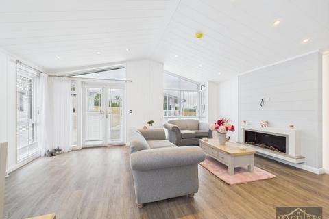 2 bedroom lodge for sale, 9 Pendine Grovelands Park, St Clears SA33
