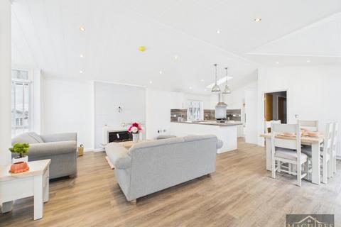 2 bedroom lodge for sale, 9 Pendine Grovelands Park, St Clears SA33