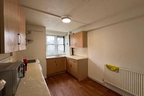3 bedroom maisonette for sale, Willan Road, London N17