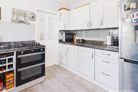 3 bedroom semi-detached house for sale, Hepplewhite Close, High Wycombe
