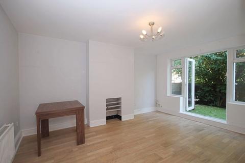 2 bedroom property for sale, Rosebank Road, London