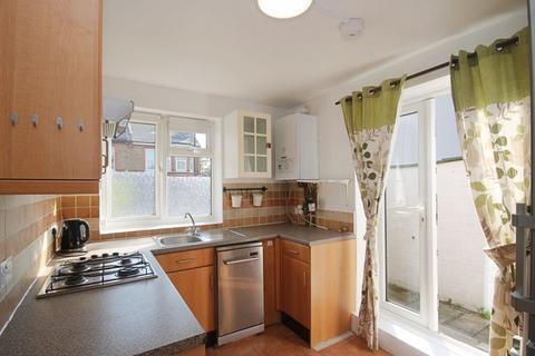 2 bedroom property for sale, Rosebank Road, London